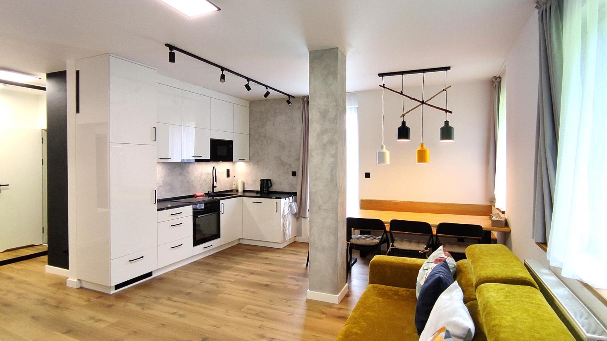 Tiche Anenske Apartmany S Hotelovym Servisem, S Kvalitni Bufetovou Snidani A S Exklusivnim Saunovym Wellness Grotta Spa - By Relax 哈拉霍夫 外观 照片