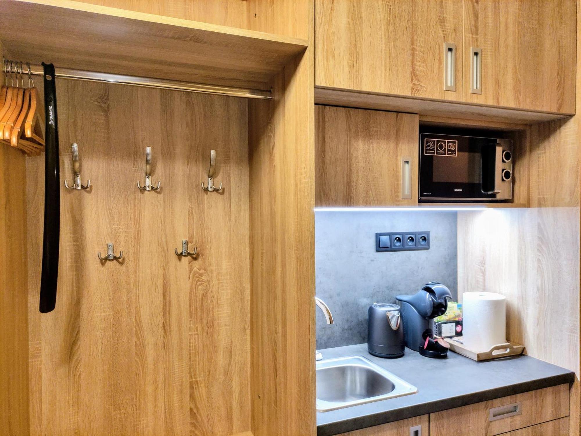 Tiche Anenske Apartmany S Hotelovym Servisem, S Kvalitni Bufetovou Snidani A S Exklusivnim Saunovym Wellness Grotta Spa - By Relax 哈拉霍夫 外观 照片