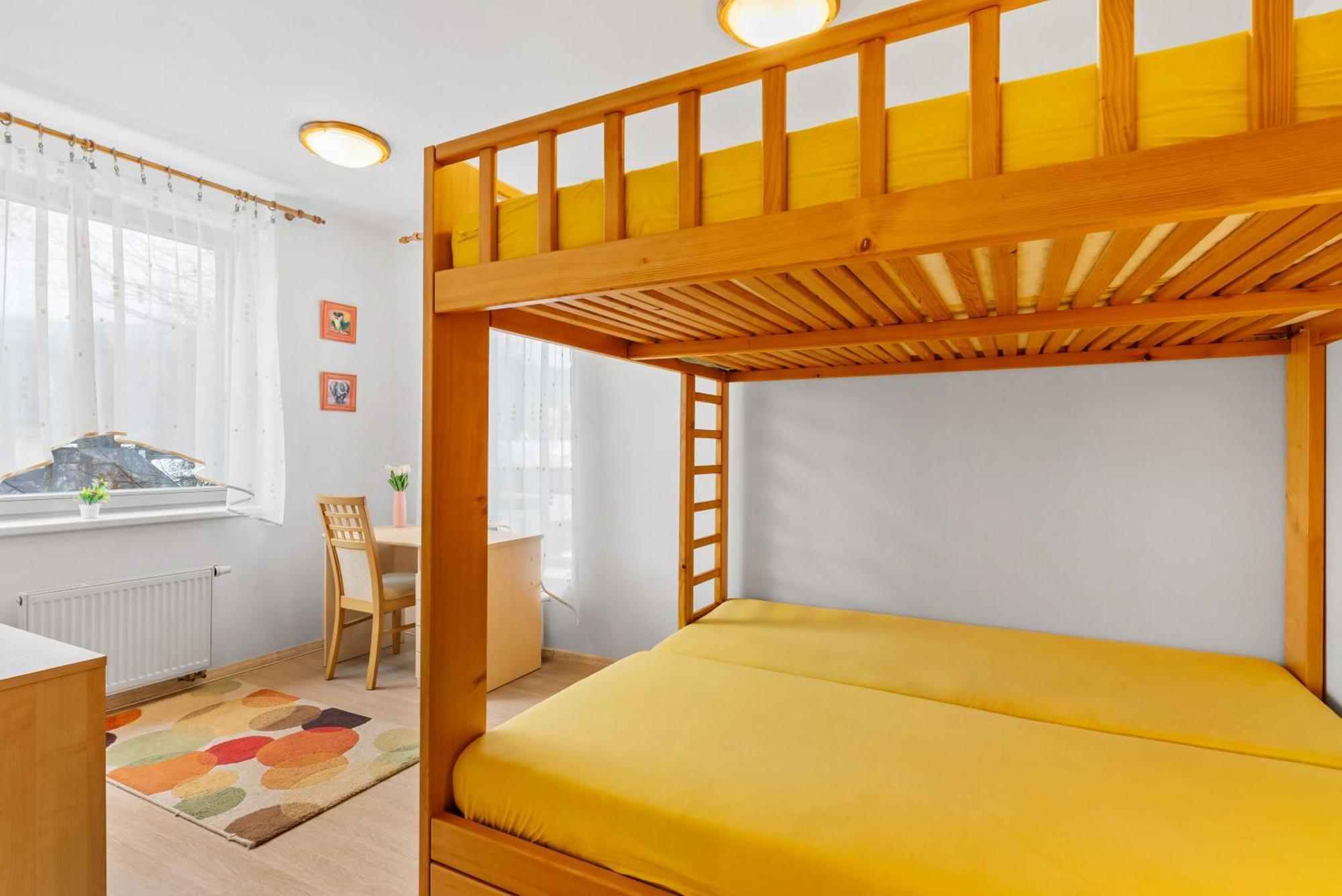 Tiche Anenske Apartmany S Hotelovym Servisem, S Kvalitni Bufetovou Snidani A S Exklusivnim Saunovym Wellness Grotta Spa - By Relax 哈拉霍夫 外观 照片