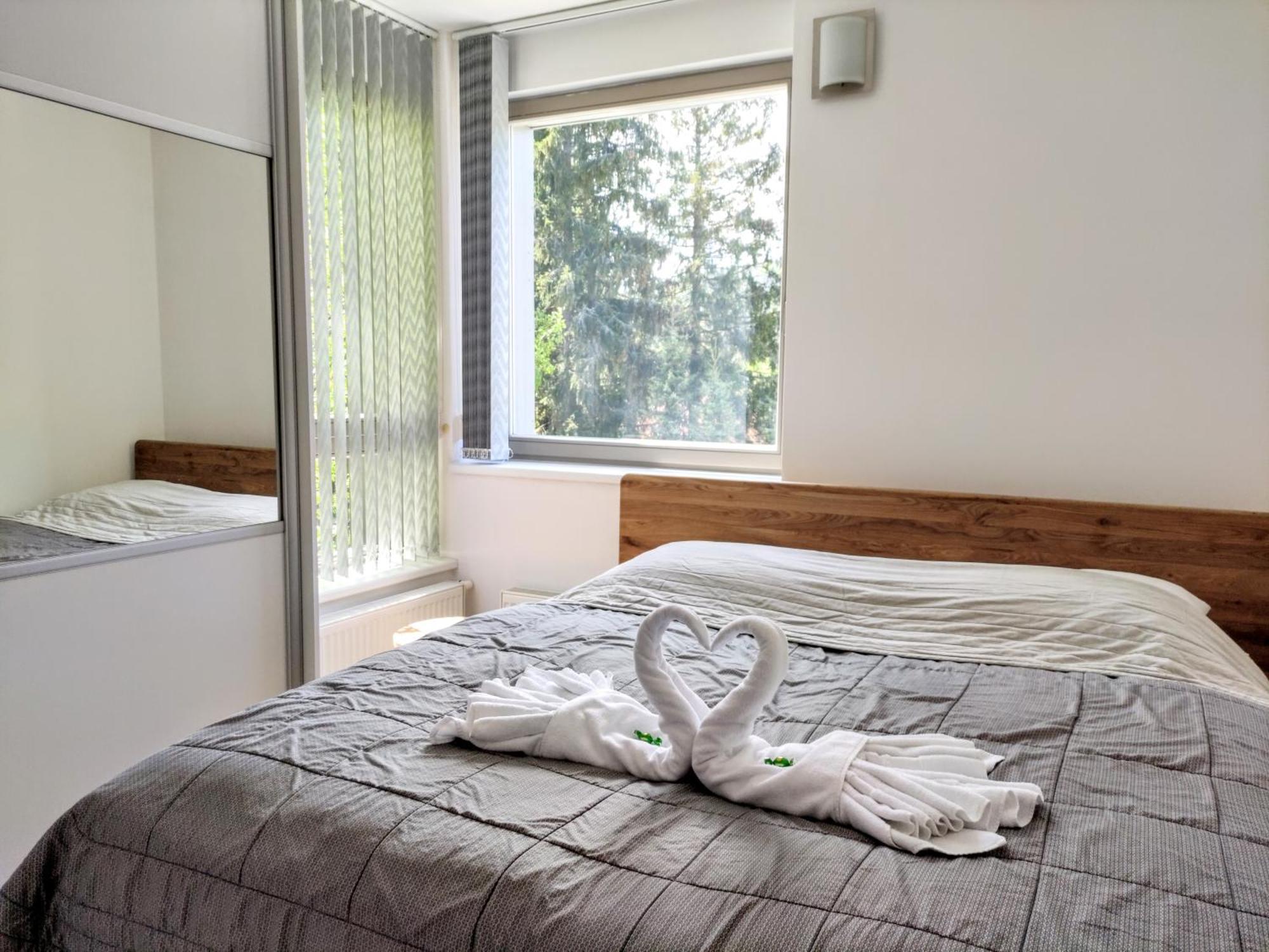 Tiche Anenske Apartmany S Hotelovym Servisem, S Kvalitni Bufetovou Snidani A S Exklusivnim Saunovym Wellness Grotta Spa - By Relax 哈拉霍夫 外观 照片