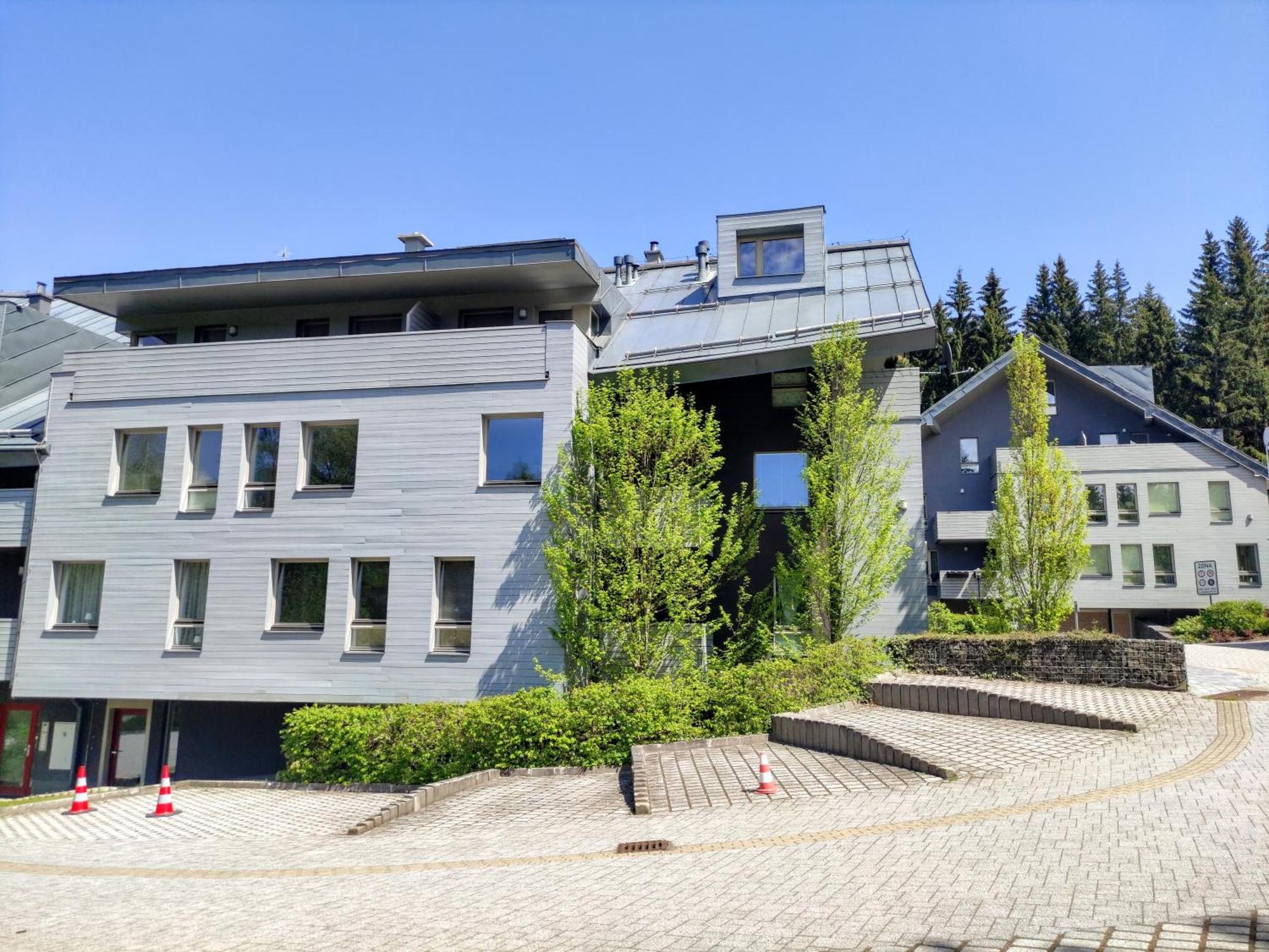 Tiche Anenske Apartmany S Hotelovym Servisem, S Kvalitni Bufetovou Snidani A S Exklusivnim Saunovym Wellness Grotta Spa - By Relax 哈拉霍夫 外观 照片